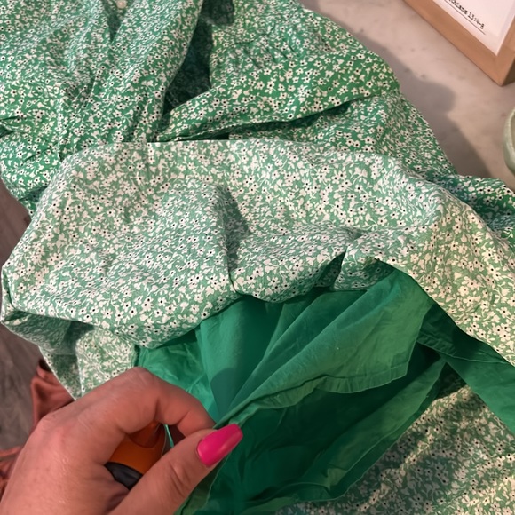 Green and white flower crew dress - Picture 4 of 4